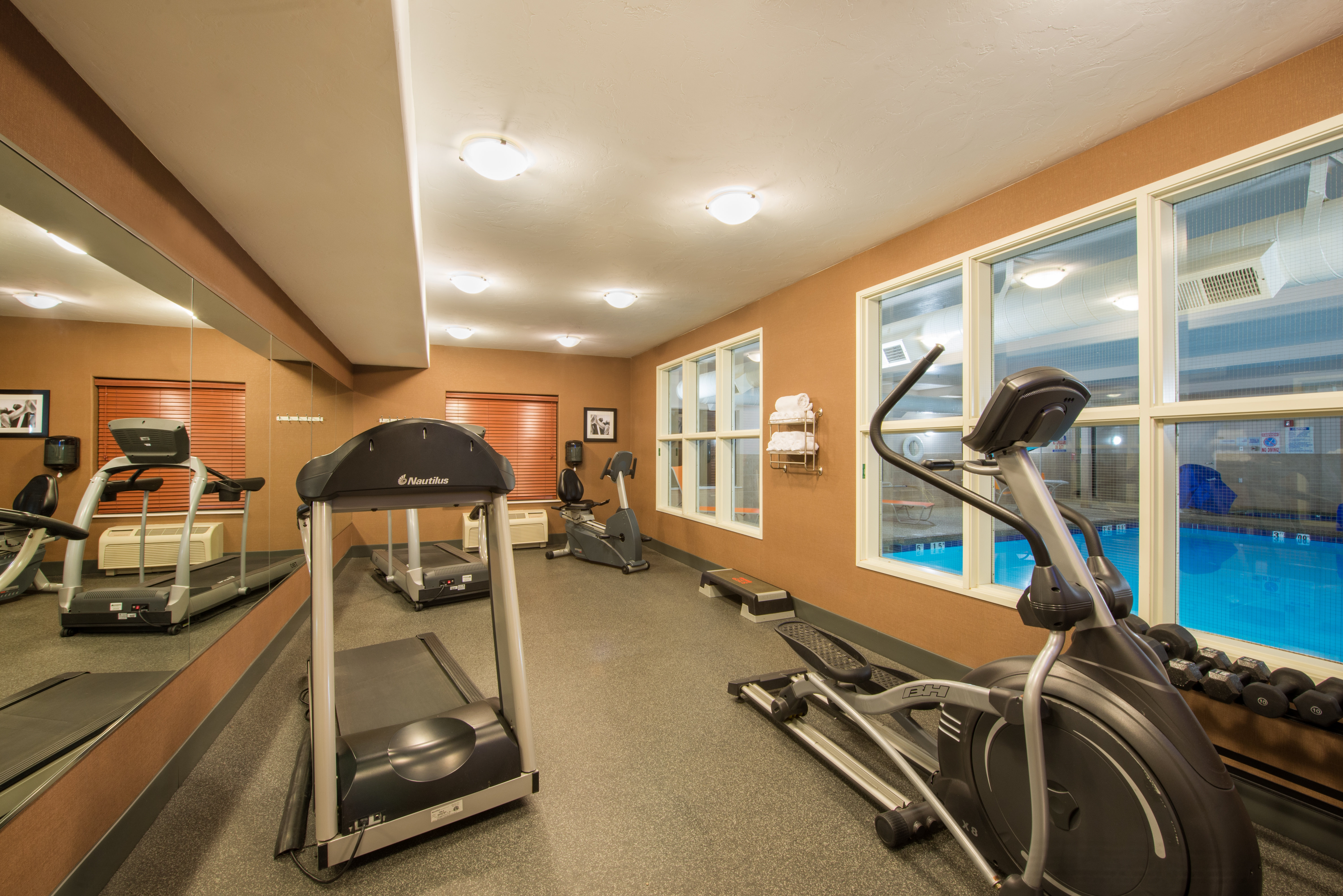 holiday inn express hotel and suites douglas by ihg