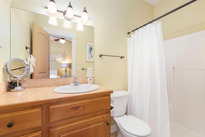 walk everywhere art restaurants poudre river