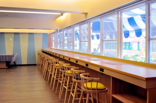 fish hotel kaohsiung