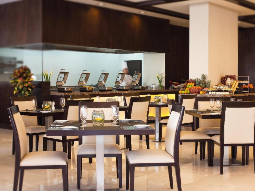 movenpick hotel apartments al mamzar dubai