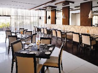 movenpick hotel apartments al mamzar dubai