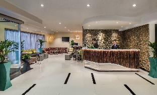 savoy crest hotel apartments