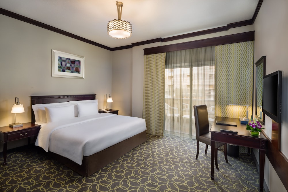 savoy crest hotel apartments