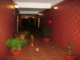 Las Palmas,X Ii/ 473 To 481, Las Palmas Resort, Devikulam,3 star