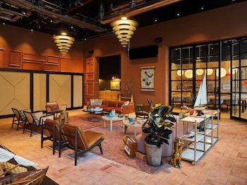 25hours hotel paper island