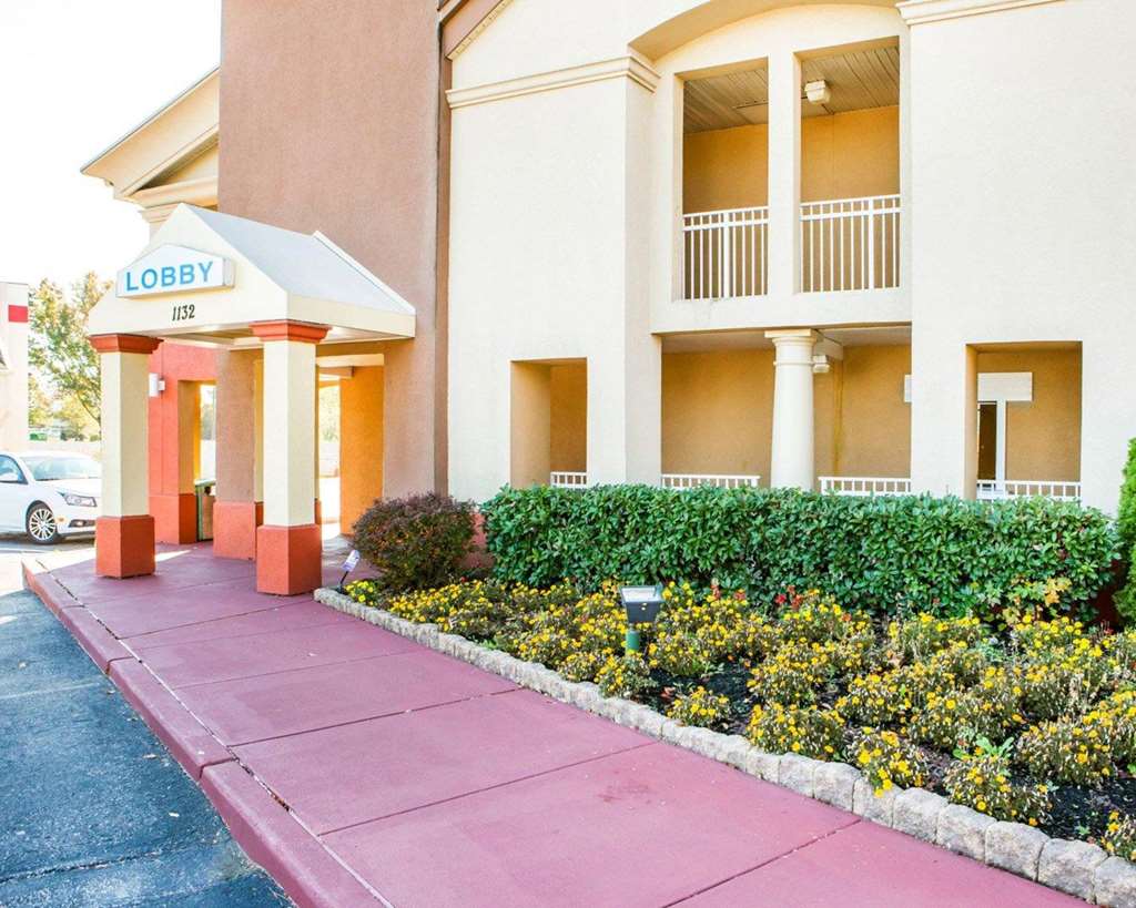 rodeway inn mount laurel hwy 73