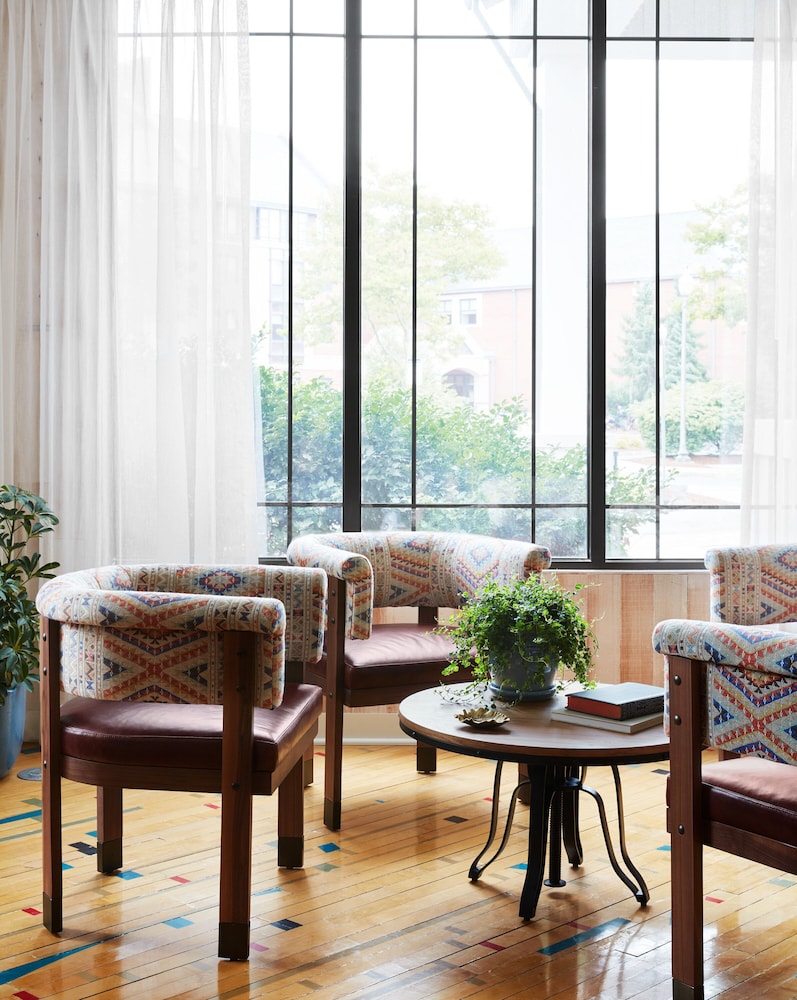 graduate by hilton storrs