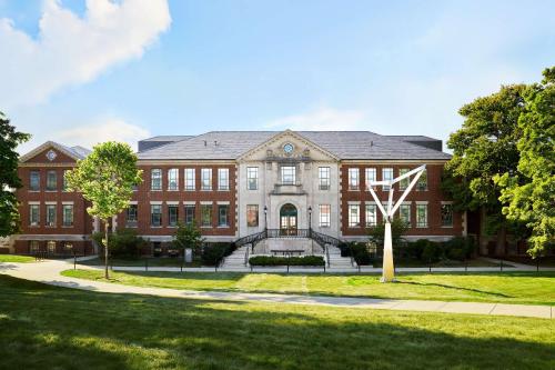 graduate by hilton storrs