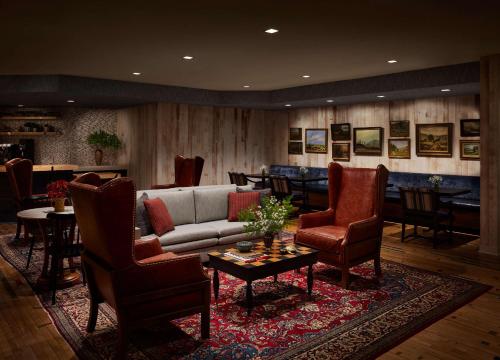 graduate by hilton storrs