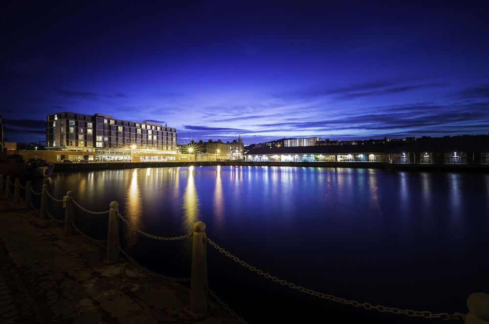 apex city quay hotel and spa