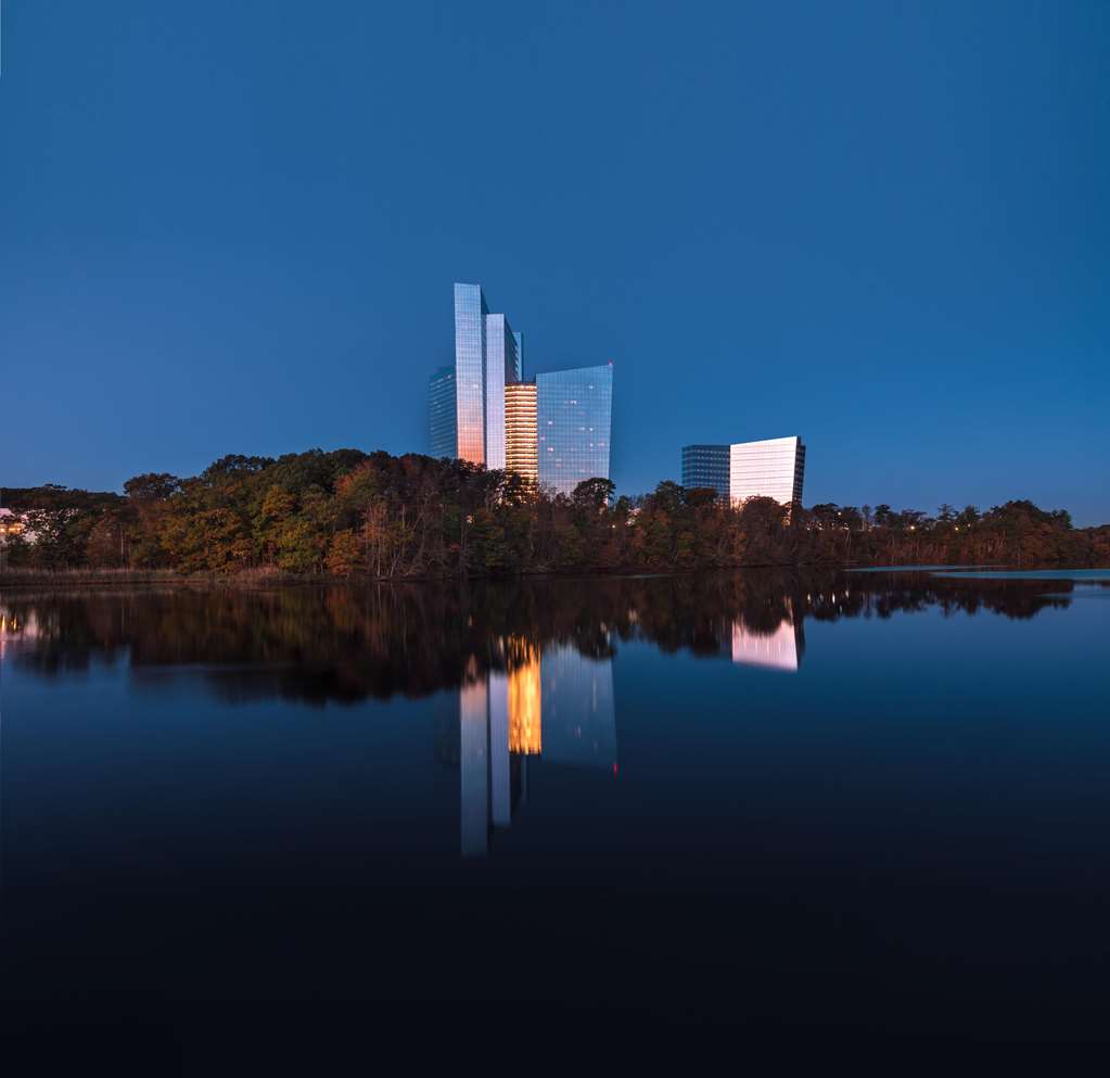 mohegan sun