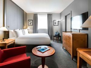 pullman paris la defense hotel