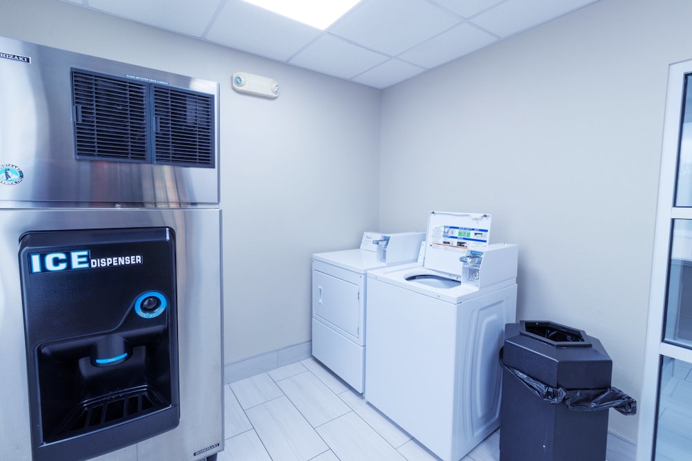 holiday inn express hotel and suites crestview by ihg