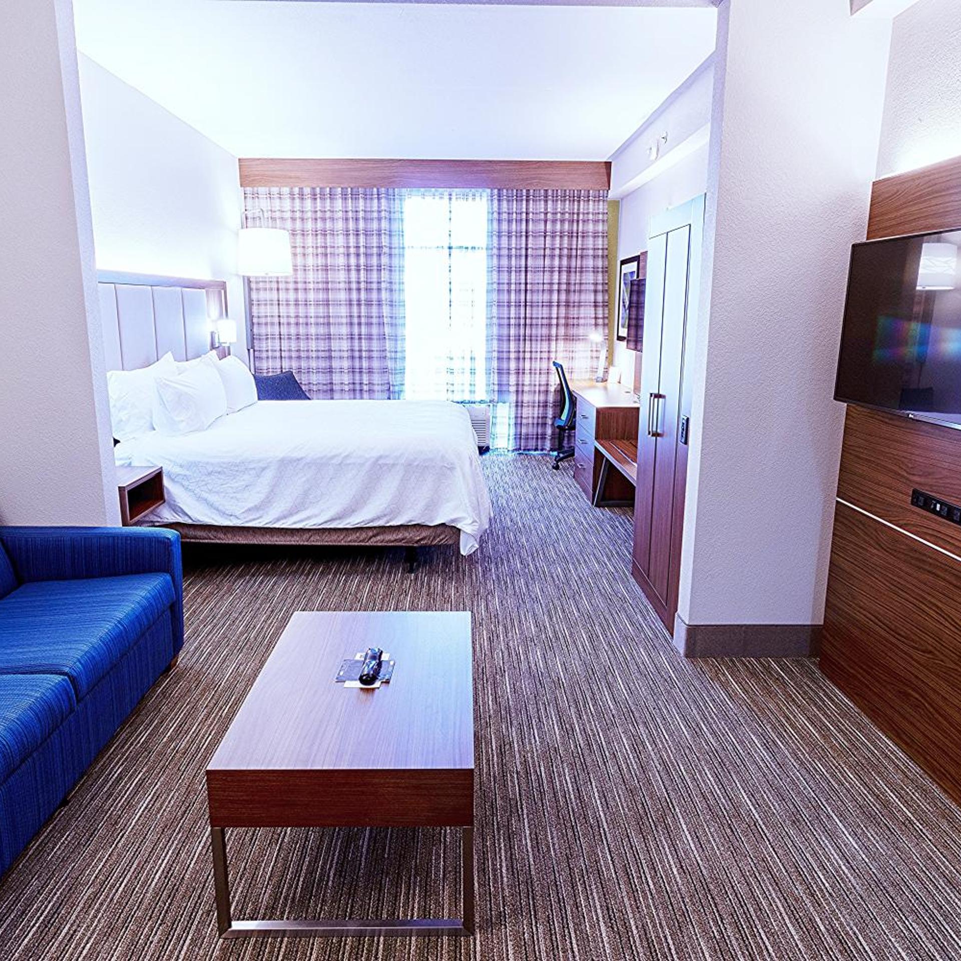holiday inn express hotel and suites crestview by ihg