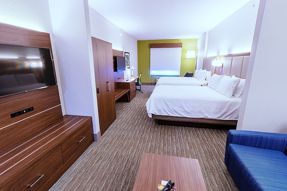 holiday inn express hotel and suites crestview by ihg
