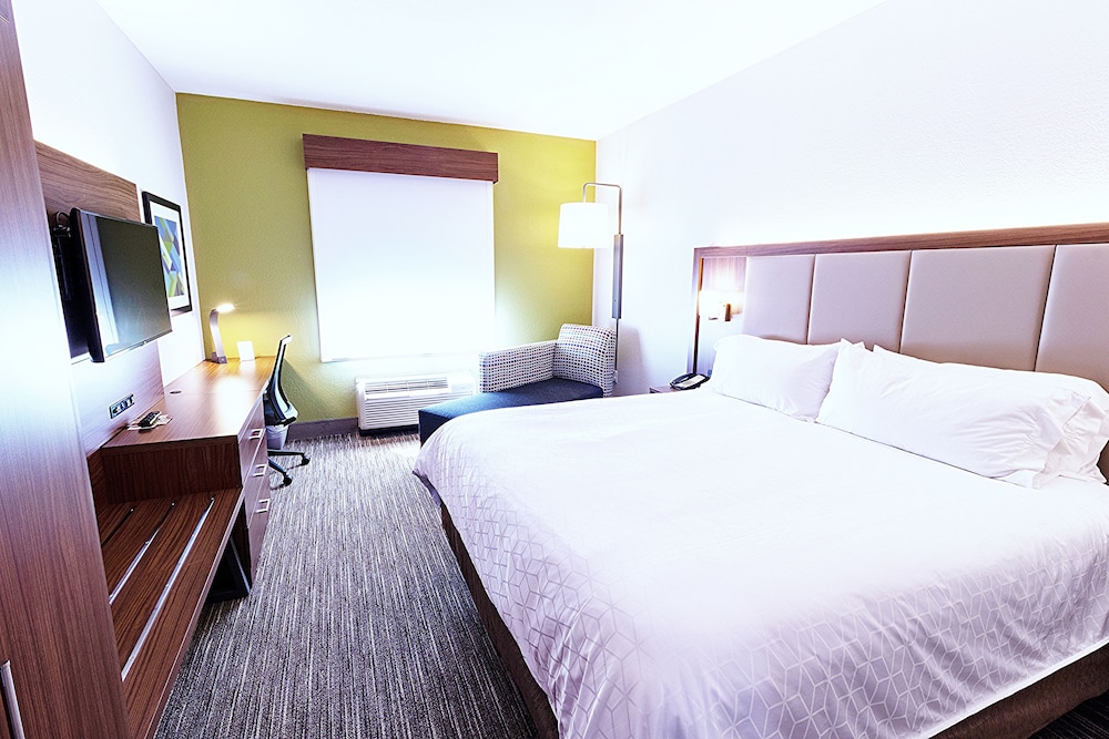 holiday inn express hotel and suites crestview by ihg
