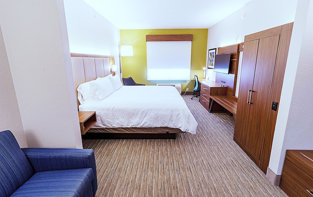 holiday inn express hotel and suites crestview by ihg