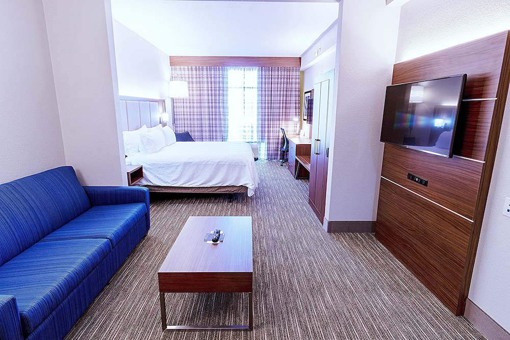 holiday inn express hotel and suites crestview by ihg