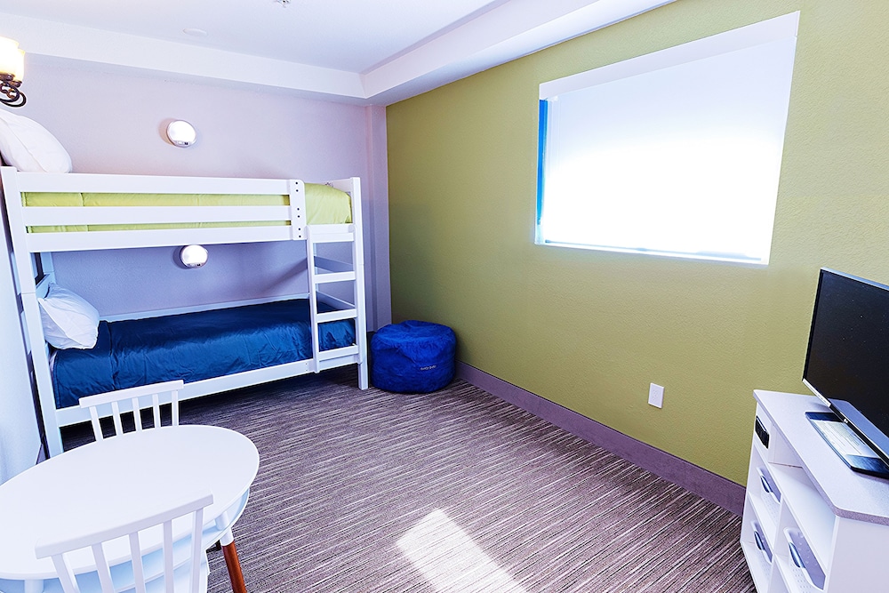 holiday inn express hotel and suites crestview by ihg