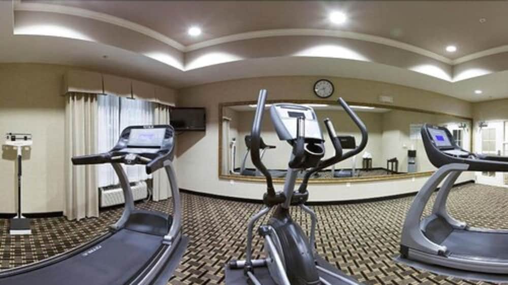 holiday inn express hotel and suites crestview by ihg