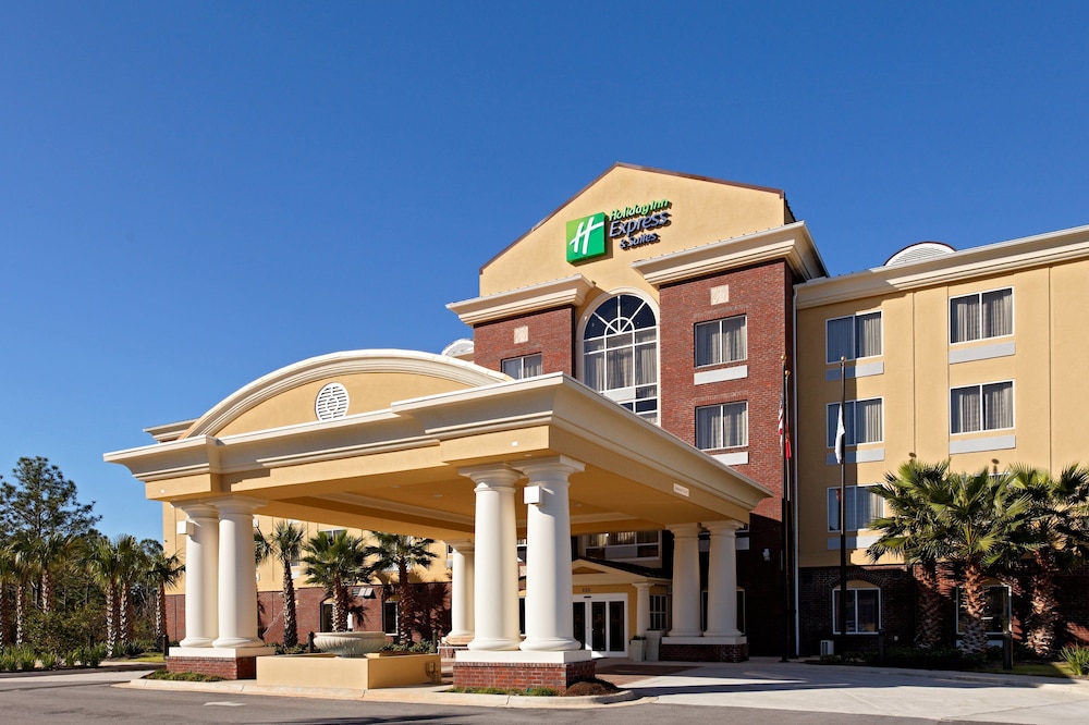 holiday inn express hotel and suites crestview by ihg
