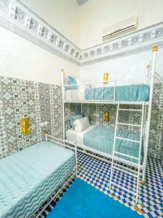 riad verus hostel adults only