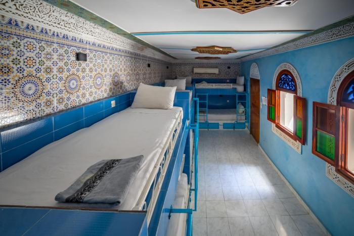 riad verus hostel adults only