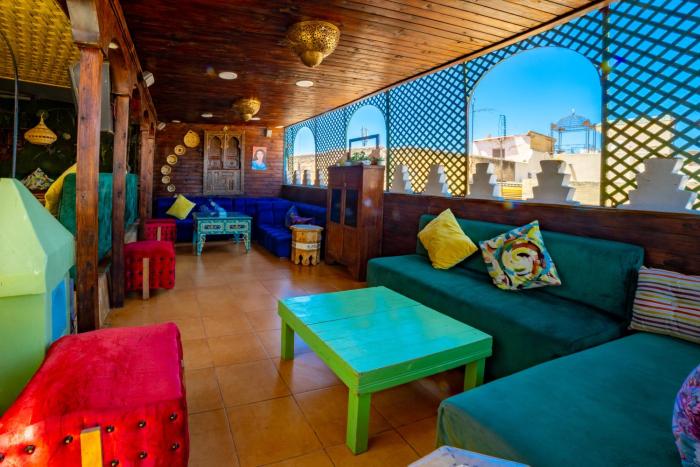 riad verus hostel adults only