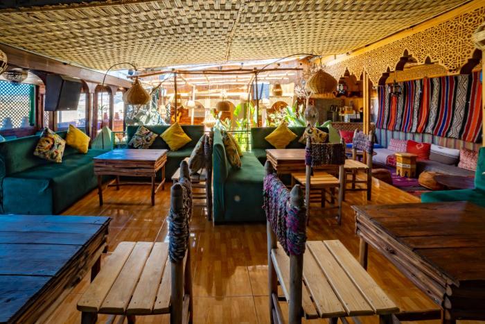 riad verus hostel adults only