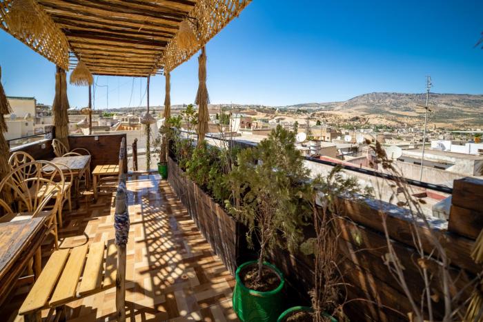 riad verus hostel adults only