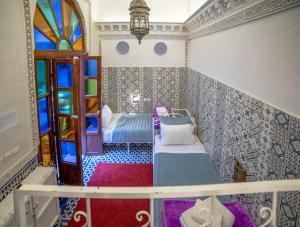 riad verus hostel adults only