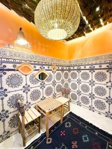 riad verus hostel adults only
