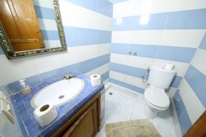 riad verus hostel adults only