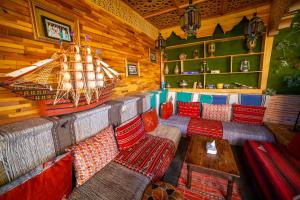 riad verus hostel adults only