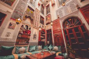 riad verus hostel adults only