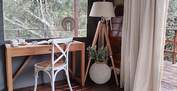 barefoot addo elephant lodge