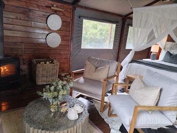 barefoot addo elephant lodge