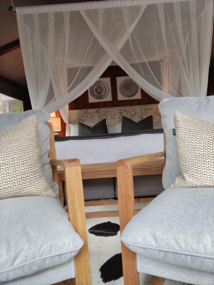 barefoot addo elephant lodge