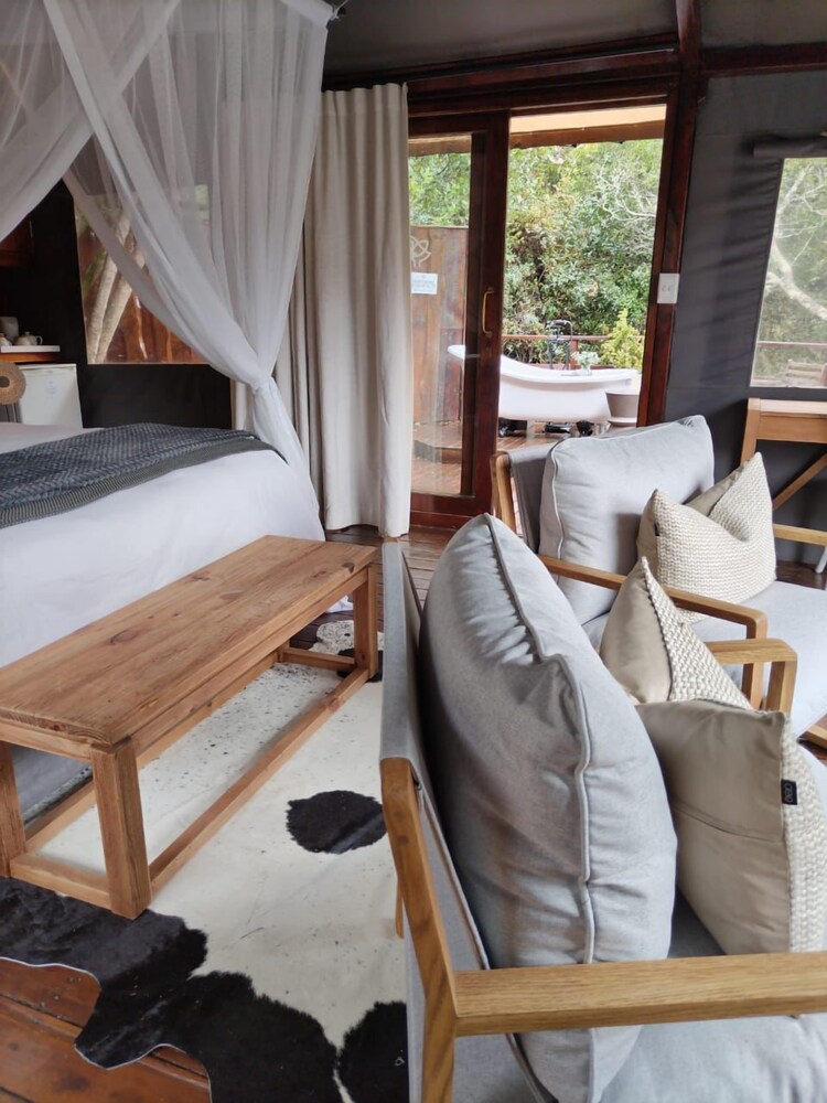 barefoot addo elephant lodge