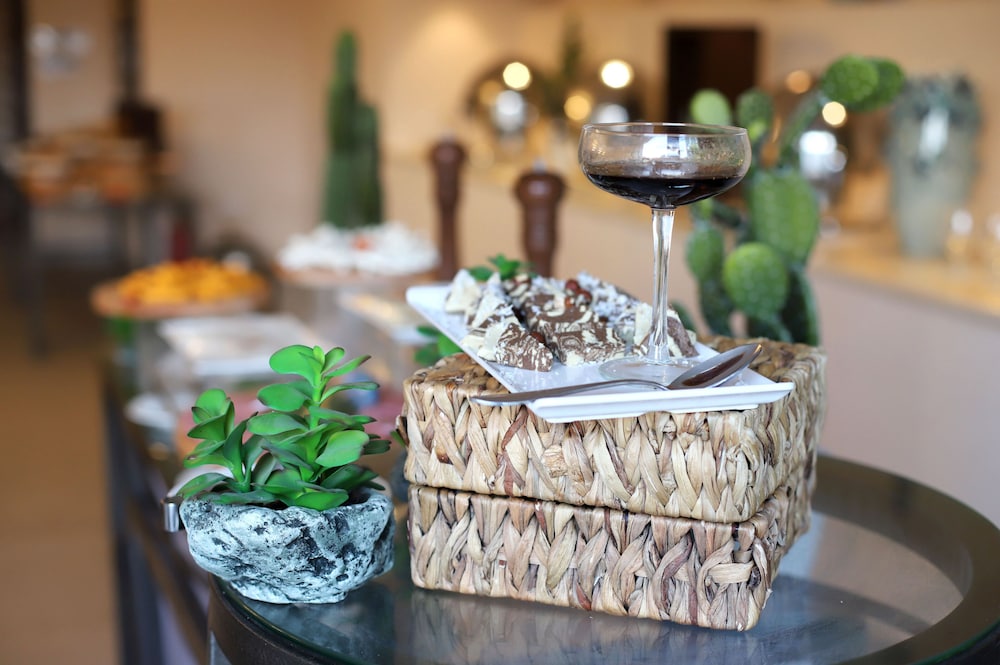 the sanrock by le reve hotels