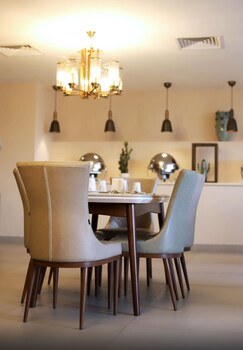 the sanrock by le reve hotels