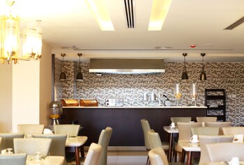 the sanrock by le reve hotels