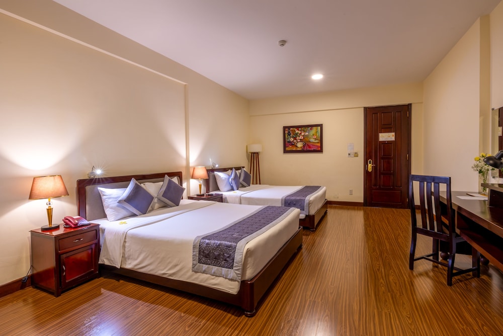 baly hotel