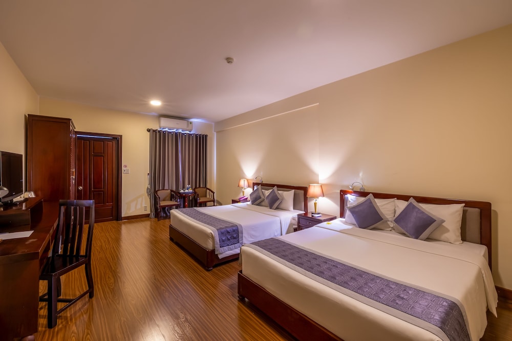 baly hotel