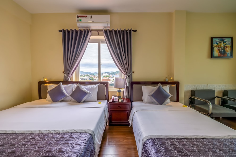 baly hotel