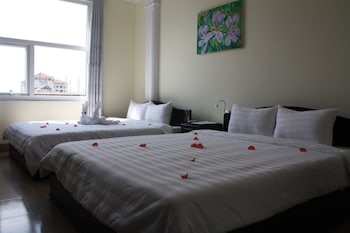 jade hotel