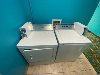 tropicana inn and suites