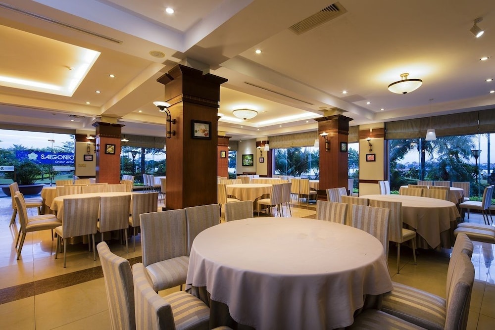 sai gon quang binh hotel