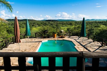 toko kamanjab lodge and safari