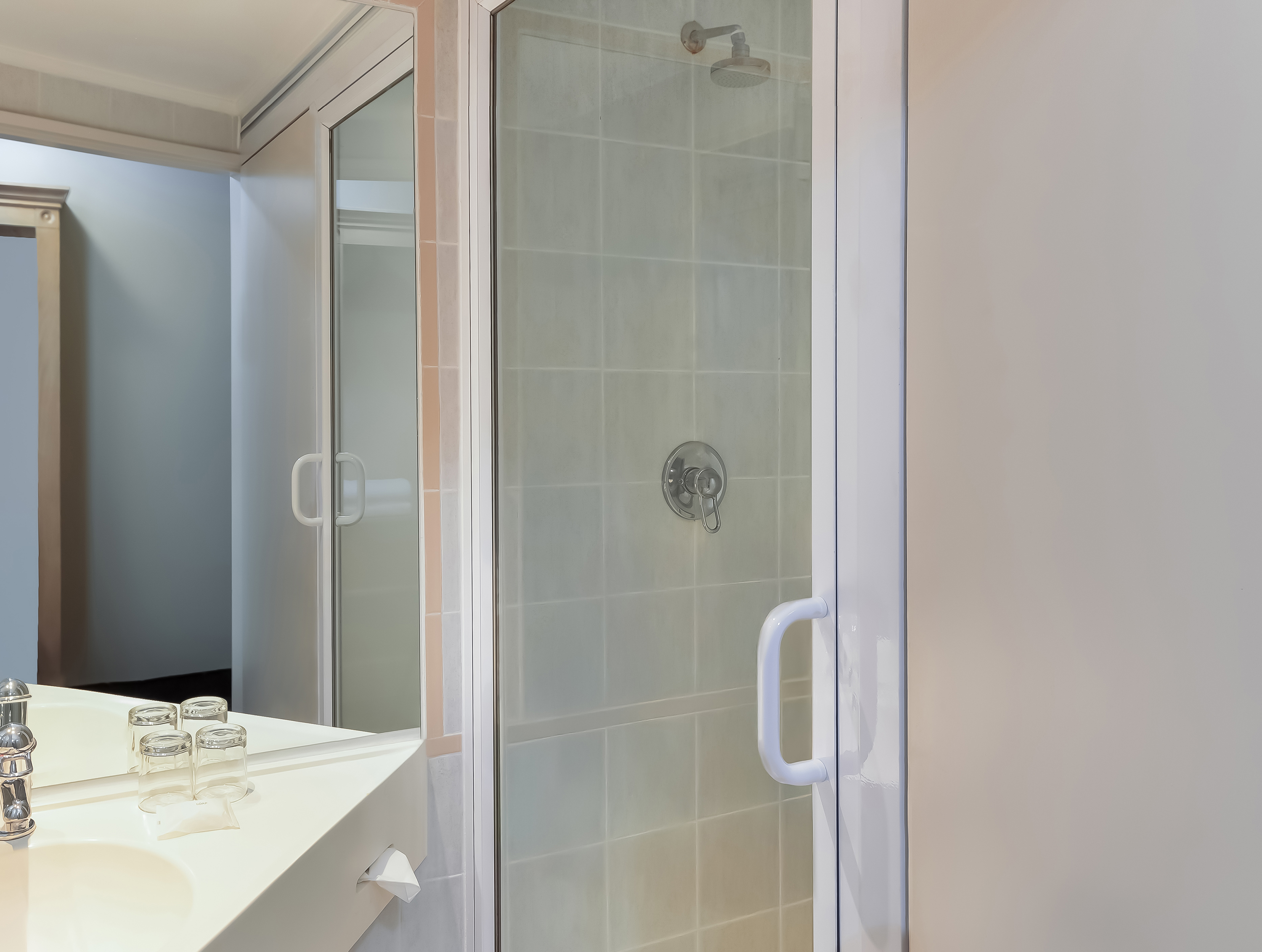 stayeasy century city